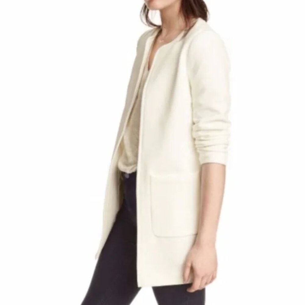 Ivory textured-weave jacket, front pockets